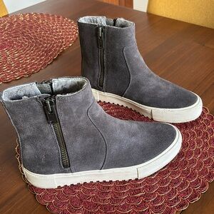 Frye Shearling Lined Sneaker Boots Size 7